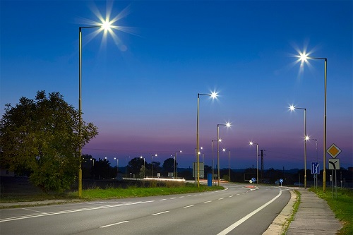 jak korzystać z modułowego oświetlenia ulicznego LED