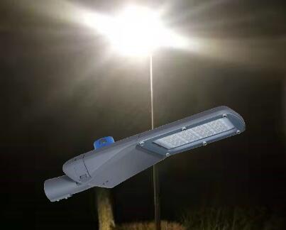 fotokomórka doprowadziła latarnie uliczne w Kenii