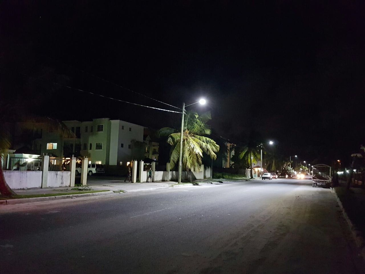 Modułowe oświetlenie uliczne LED na Dominice
